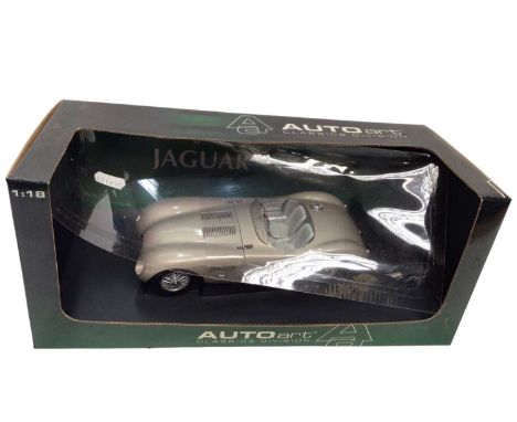 Selection of 1:18 diecast model commercial vehicles and sports car by various manufacturers, all boxed (7)