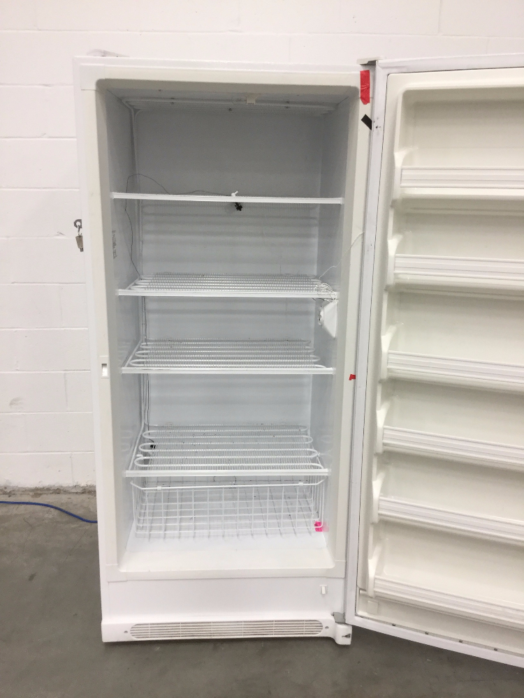 Frigidaire FFU2124DWS Commercial Freezer , Electrical 115VAC, 60Hz, 5