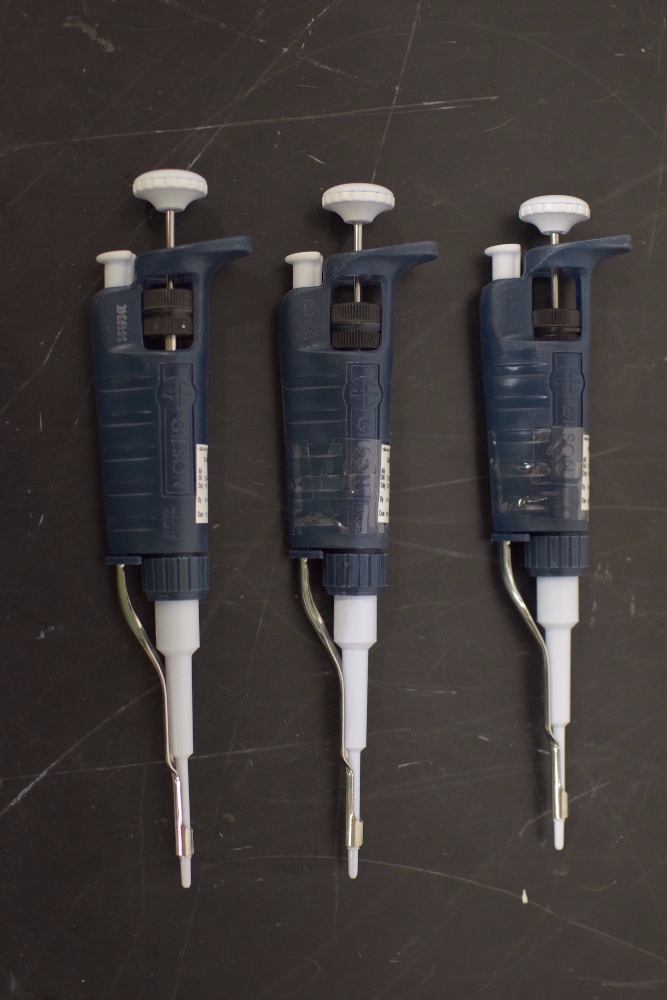 Lot of (3) Gilson Single Channel P10 Pipettes , (3) Gilson P10 Single
