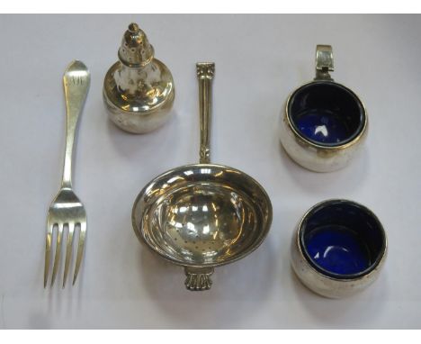 Small parcel of silver items including tea strainer, fork plus cruet items 