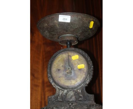 A SET OF VINTAGE SALTER SCALES 