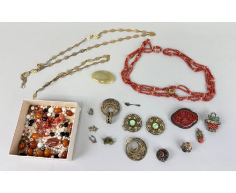CHINESE JEWELLERY TO INCLUDE A KINGFISHER, CORAL AND METAL PENDANT AND SIMILAR EARRING, QING DYNASTY, CINNABAR LACQUERED BROO