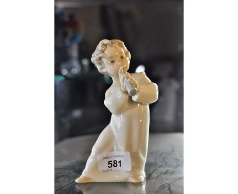 LLADRO FIGURE OF CHERUB