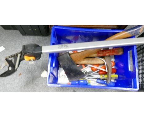 A telescopic Wilkinson sword tree/ branch cutter: together with a small collection of hand tools 