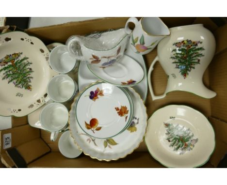 A mixed collection of items to include: Royal Worcester Evesham Pattern Flan dish, Gravy boat, open veg bowl together with Sp