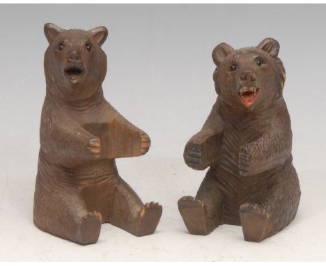 A Black Forest carving, of a bear, 9.5cm high, c.1900; another (2) 