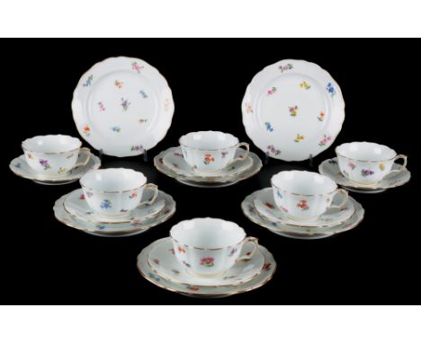 Meissen Streublümchen 6 Teegedecke 1.Wahl, tea cups,18-teiliges Porzellan, blaue Schwertermarke 1. Wahl, Pfeifferzeit 1924 - 