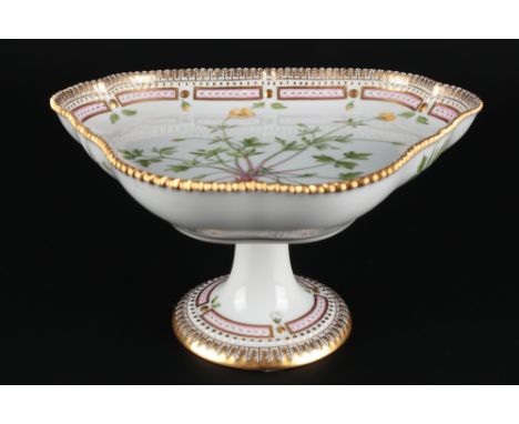 Royal Copenhagen Flora Danica Tafelaufsatz 3511/3588, centerpiece 1st choice,  Porzellan, Dänemark, Blumen- &amp; Reliefdekor