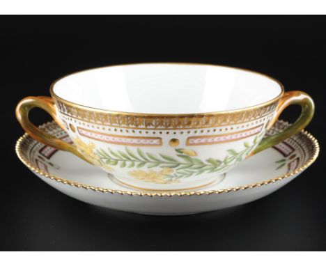 Royal Copenhagen Flora Danica Suppentasse 3612, soup cups 1st choice,Porzellan, Dänemark, am Boden mit grüner Firmenmarke und