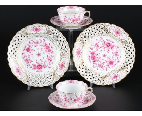 Meissen Indisch Purpur Reich 1.Wahl 2 Teegedecke, tea cups with dessert plates,Porzellan, blaue Schwertermarke 1. Wahl, Knauf