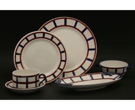 A French Bearn HBCM dinner and tea service, 36 pieces