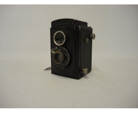 Voigtlander twin lens camera 