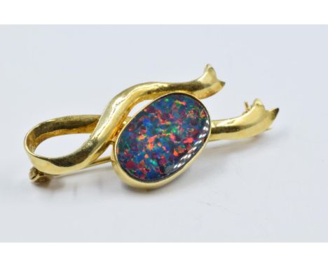 9ct Gold bar brooch set opal doublet, 5g gross weight 