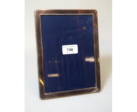 Rectangular silver photograph frame with easel back, 20 x 16cm 