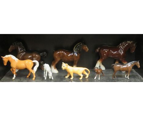 QUANTITY OF BESWICK AND OTHER GLAZED CERAMIC HORSES AND BESWICK LION CUB 