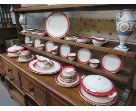 PARCEL OF ROYAL WORCESTER REGENCY DINNERWARE 