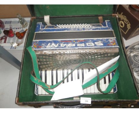 soprani accordion in case