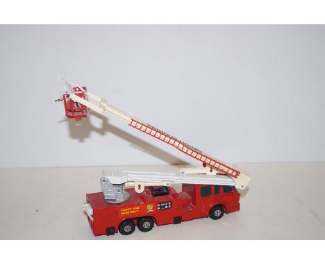 Match box fire engine made in England 20cm wide