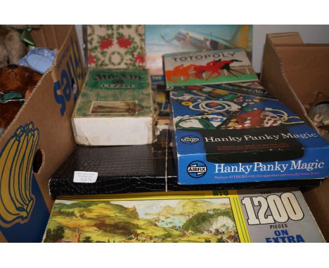 Group of vintage games 