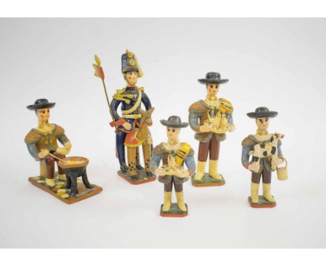 OLARIA ALFACUNHA ESTREMOZ PORTUGAL CLAY FIGURINES, collection of five sculptures in traditional dress polychrome ceramic, han