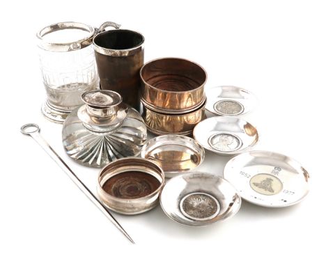 A mixed lot of silver items, various dates and makers, comprising: a silver-mounted glass inkwell, by William Comyns, London 