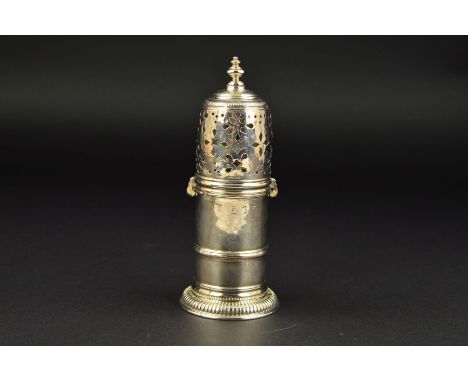 A WILLIAM III BRITANNIA STANDARD SILVER LIGHTHOUSE CASTER, London 1701, maker's mark rubbed, knopped finial to the lobed, pie
