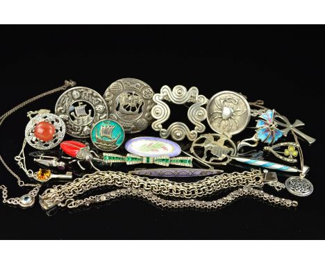 TWENTY ONE ITEMS OF SILVER AND WHITE METAL JEWELLERY, to include an Irish wishbone and clover leaf brooch set with marcasites