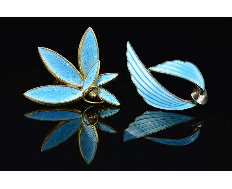 TWO NORWEGIAN ENAMEL BROOCHES BY ALBERT SCHARNING, the first a stylised graduated five leaf design, the second a curved styli