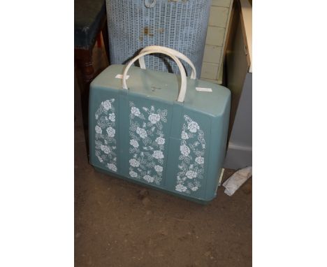 CASED VINTAGE ELECTRIC SEWING MACHINE