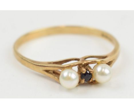 Ladies 9ct gold seed pearl and sapPhire ring. London hallmark, Ring size Q. Weight 1.3g  In good condition.