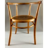 Bauhaus Stil Bugholz Stuhl Sitzfläche mit Intarsien