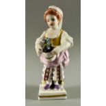 Unidentifizierte Porzellan Manufaktur Figur Blumenmädchen Gärtnerin, bestossen