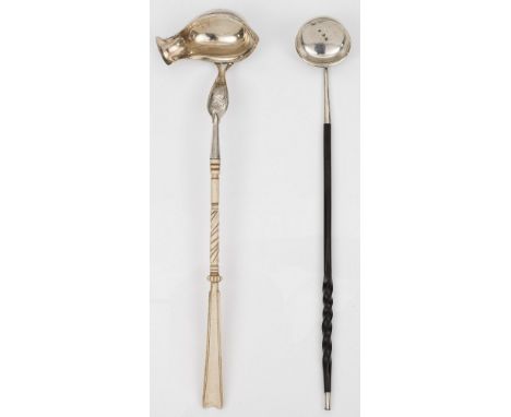   Empire- und Biedermeier-Schöpfkelle  Empire- und Biedermeier-Schöpfkelle   Silber, teilw. teilvergoldet. Runde bzw. ovale L