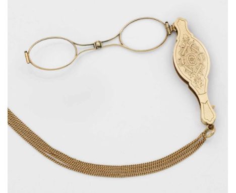   Belle Epoque-Longion mit Sautoire  Belle Epoque-Longion mit Sautoire   Gelbgold, 14 ct.; Vierpassige Form, äußerst fein gui
