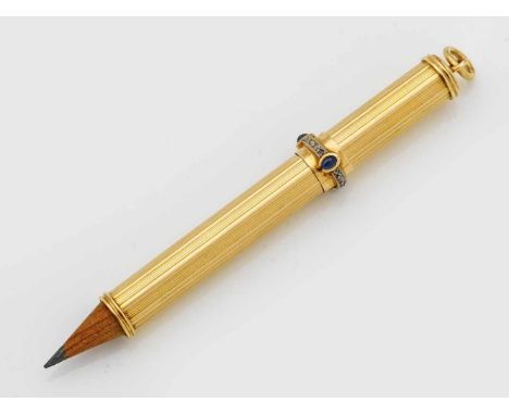   Goldener Bleistifthalter mit Diamanten und Saphiren  Goldener Bleistifthalter mit Diamanten und Saphiren   Gelbgold, gest. 