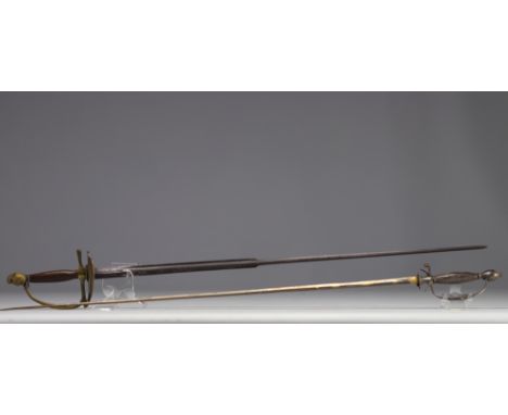 Set of two court swords from 19th century. They are recognisable by their eight-point hilt. - Weight: 720 g - Shipping unavai