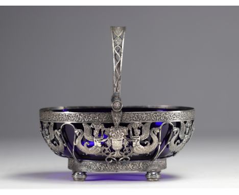 Empire style silver openwork basket, cobalt blue glass bowl, 19th century. - Weight: 1.18 kg - Shipping unavailable - Sizes: 