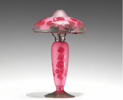 Le Verre Francais - Large rose lamp in acid-etched multi-layered glass in shades of pink and green. - Weight: 3.15 kg - Shipp