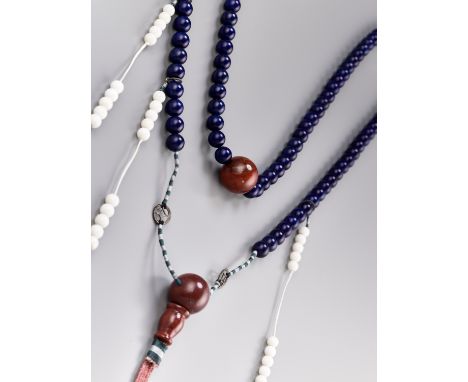 A LAPIS LAZULI AND JASPER COURT NECKLACE, CHAO ZHU, LATE QING DYNASTYChina, 19th century. Comprising 108 lapis lazuli beads, 