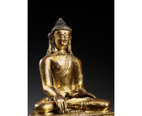 A LARGE GILT BRONZE FIGURE OF BUDDHA SHAKYAMUNI, LATE QING TO REPUBLIC PERIODTibetan-Chinese, c. 1800-1950 or earlier. Massiv