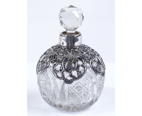 An Edwardian silver-mounted cut-glass bulbous scent bottle, by Levi &amp; Salaman, hallmarks Birmingham 1903, height 10.5cm 