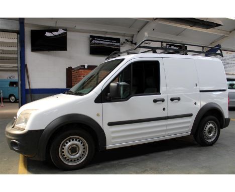 Make &amp; Model: Ford Transit Connect 75 T200Date of Reg: YR60 ZYHColour: Whitecc: 1753MoT: 19-06-2023Fuel Type: DIESELMilea