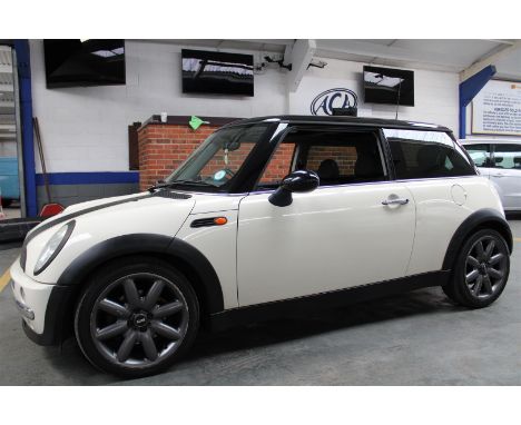 Make &amp; Model: Mini CooperDate of Reg: HV04 WHPColour: Whitecc: 1598MoT: 06-09-2022Fuel Type: PETROLMileage: 142kTransmiss