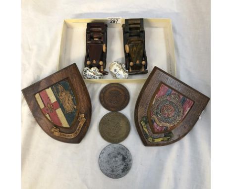 2 wooden shields including Royal Engineers, 3 USA presidential medal seals, a gin and vodka bottle label etc. 