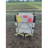 Linia Fold Up Work Platform