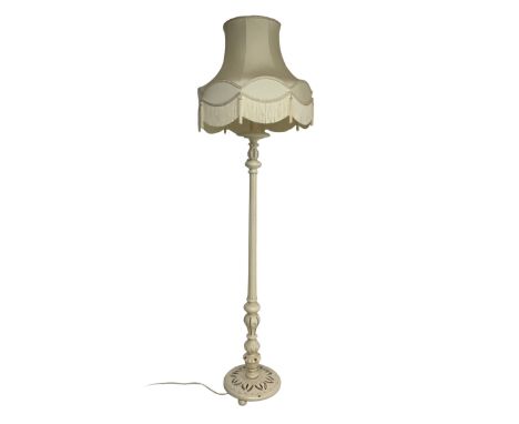 Victorian design Classical standard lamp, turned and fluted column with circular base, in cream finish, with matching fringed
