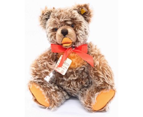 Steiff Zotty caramel mohair teddy bear 1968-1978, yellow tag 0300/35, Excellent to Near Mint, 13.75"/35cm.