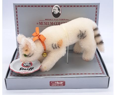 Steiff Museum Collection Trinkkatze 1933 replica, white tag 401459/0108/14, with drinking mechanism, LE 4000, 1990, Near Mint