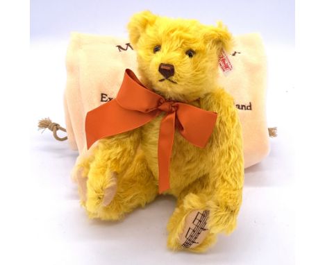 Steiff Musical Teddy Bear "Teddy Bears Picnic", white tag 662607, limited edition of 2000 exclusive to the UK and Ireland, go