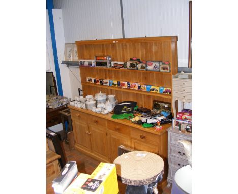 A light oak large kitchen dresser - width 202cm 